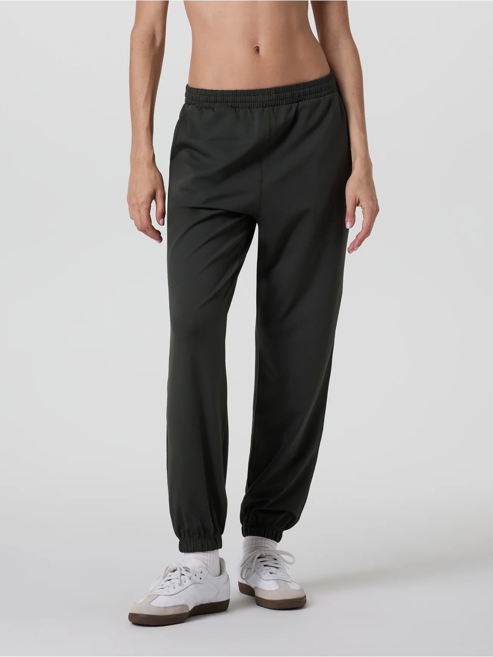 Vuori Women's Dark Green Boyfriend Sweatpants